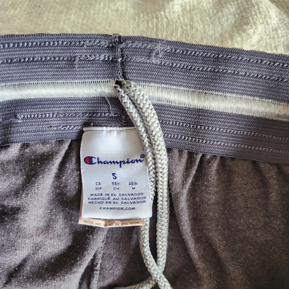 Champion Men's size S pants - Picture 4 of 4